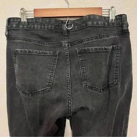 Wonderly black mid-rise skinny ankle jeans size 6R - Picture 3 of 9